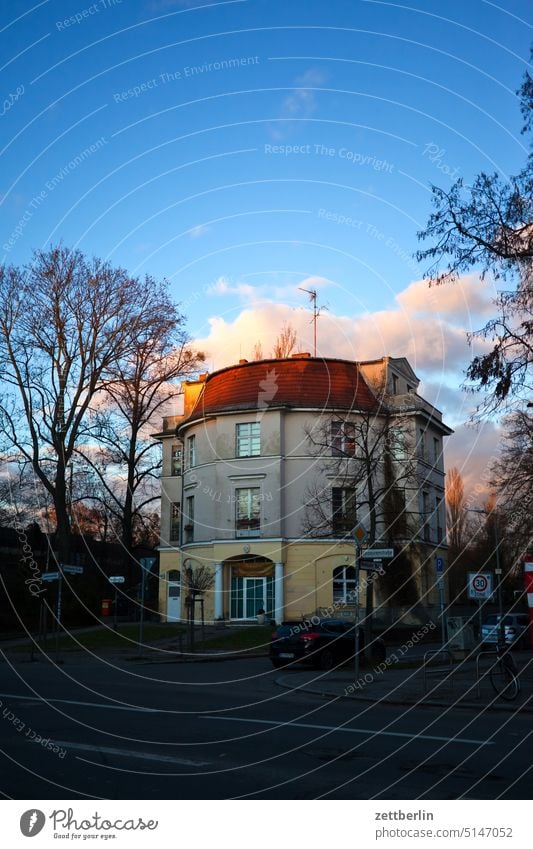 Cheese bell Lankwitz Architecture Berlin Office city Germany Twilight Facade Window Worm's-eye view Building Capital city House (Residential Structure) Sky