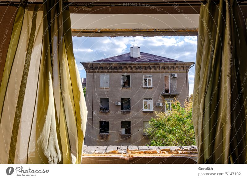 destroyed and burned houses in the city during the war in Ukraine Donetsk Kherson Kyiv Lugansk Mariupol Russia Zaporozhye abandon abandoned attack blown up