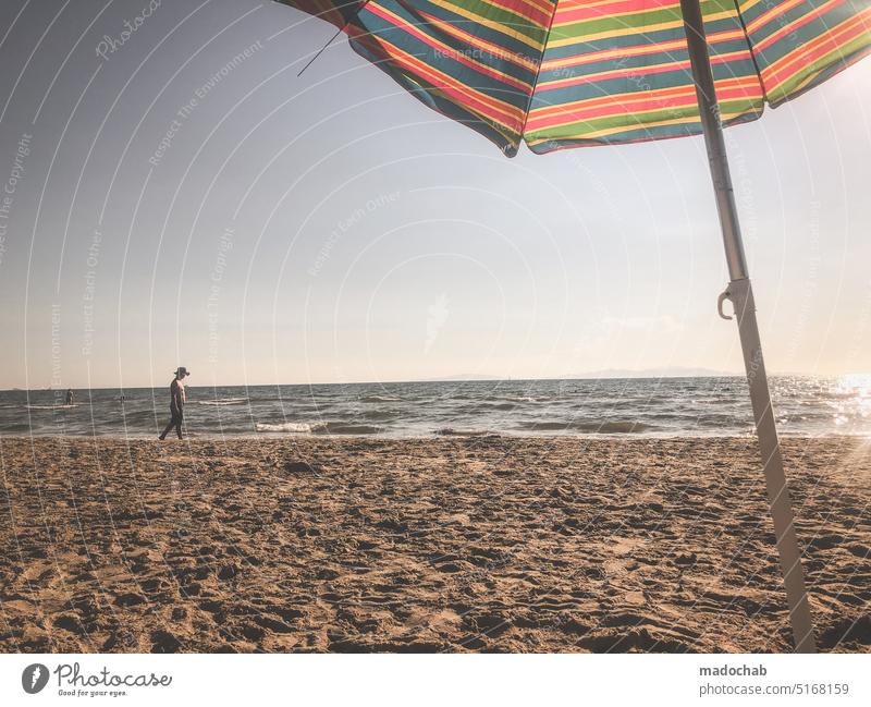 Posterboy Beach Sunshade vacation Vacation & Travel Summer Ocean Tourism Relaxation Exterior shot Summer vacation Beautiful weather Sky Cloudless sky Sunlight