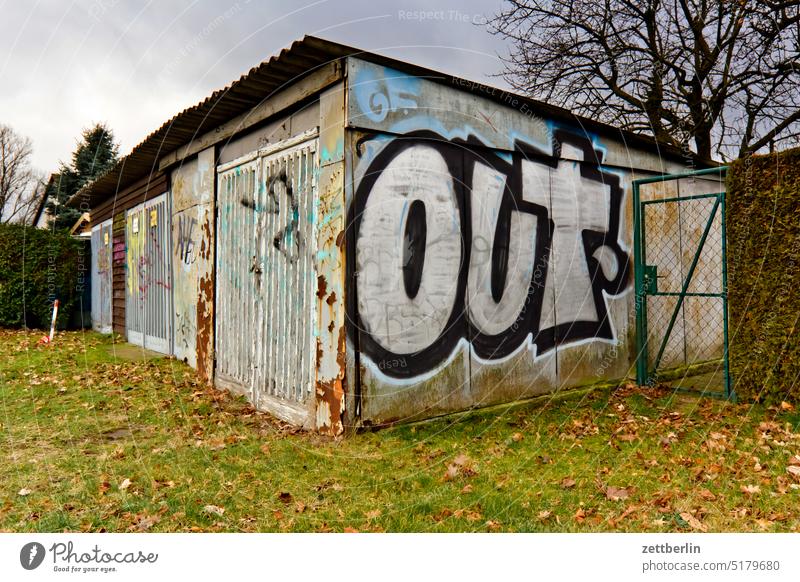 out Garage Flake Old Old building Remark embassy Colour sprayed graffiti Grafitto Message Slogan tagg Tagging (graffiti) Wall (barrier) message policy