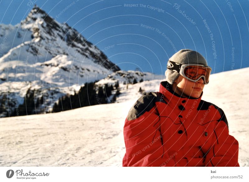 HangJunge01 Winter Human being Boy (child) Skiing Mountain Sports Peak Ski run Downhill racer Winter sports Vacation photo Cloudless sky Beautiful weather