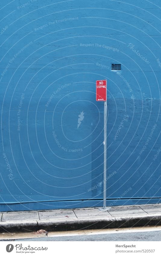 No stopping Sydney Town Wall (barrier) Wall (building) Road sign Esthetic Blue Gray Red Clearway Sidewalk Dye Threaten strictly Bans Parking Traffic regulation