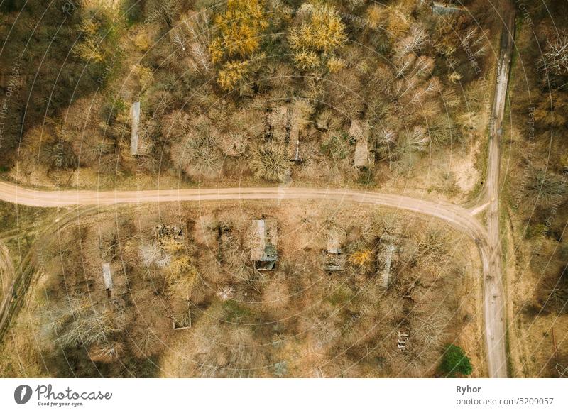 Belarus. Abandoned Houses In Chernobyl Resettlement Zone. Chornobyl Catastrophe Disasters. Dilapidated House In Belarusian Village. Whole Villages Must Be Disposed