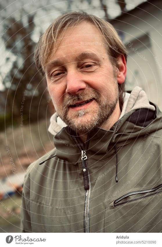 Portrait | smiling man with beard Man portrait Human being Facial hair Face Looking Adults Looking into the camera Exterior shot kind Smiling Authentic