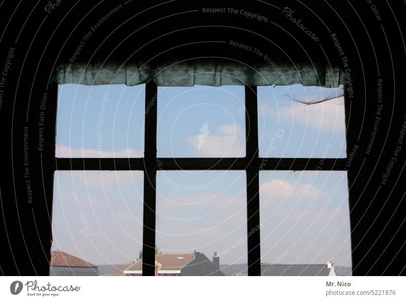 window look Window frame View from a window Pane Lattice window Window pane outlook View from the window Curtain roofs Sky Frame Vantage point neighbourhood