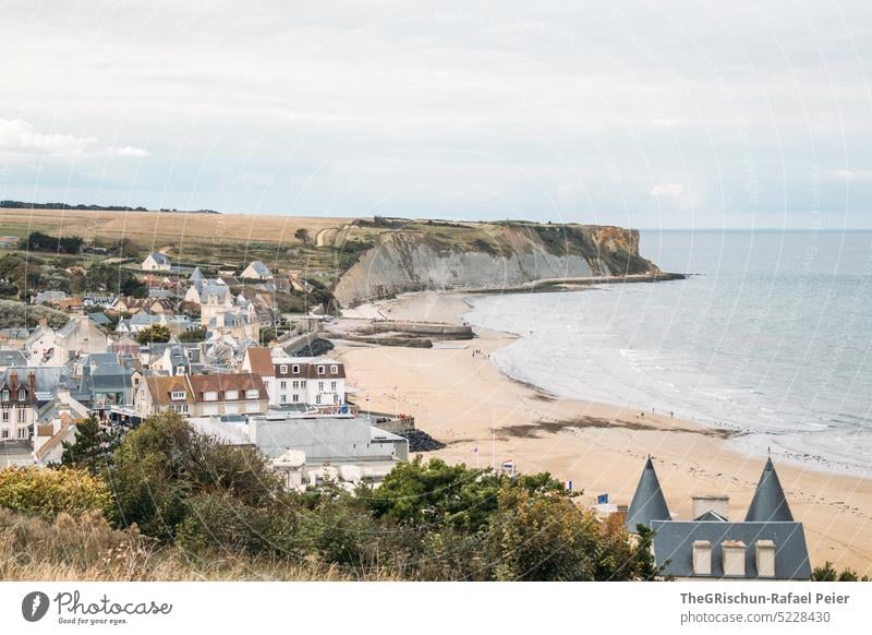 omaha beach from above - D-Day landing Normandie Omaha Beach houses Sandy beach steeped in history War Groundbreaking France Ocean Landscape Sky coast Cliff