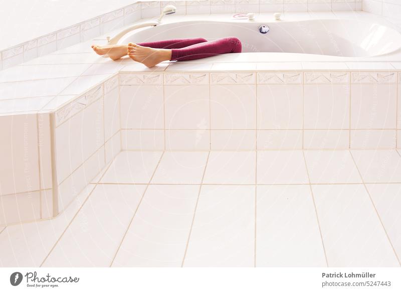 legroom Woman Legs bathroom Bathtub feminine detail Detail Bathroom White Red body part bathe Concealed Swimming & Bathing Clean Personal hygiene Wellness