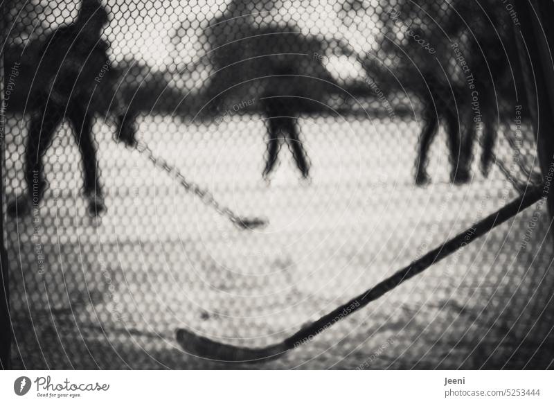 Lineup | Goalkeeper and player Ice hockey Winter Frost Leisure and hobbies Cold Snow Ice-skates Frozen Frozen surface Playing people Youth (Young adults) Sports