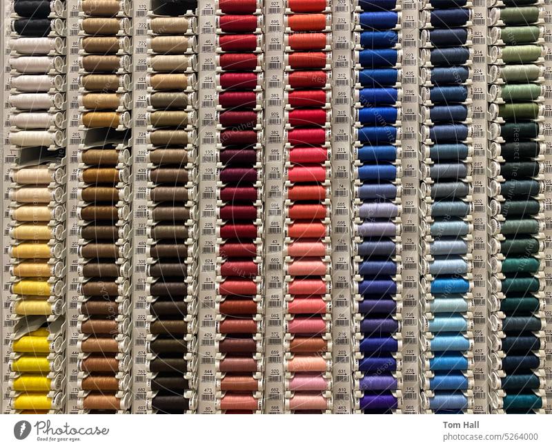 Colors Spool spindles Colour photo colors colours Thread choices selection