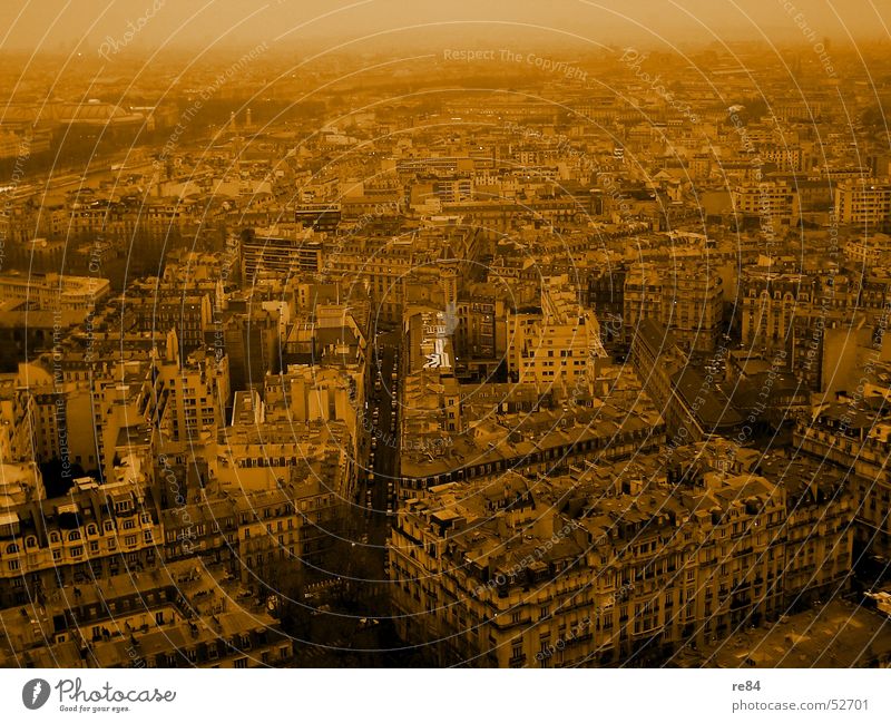 Paris, not Hilton, the Labyrinth Town France Block House (Residential Structure) Town house (Terraced house) Avenue Bird's-eye view Quarter Seine