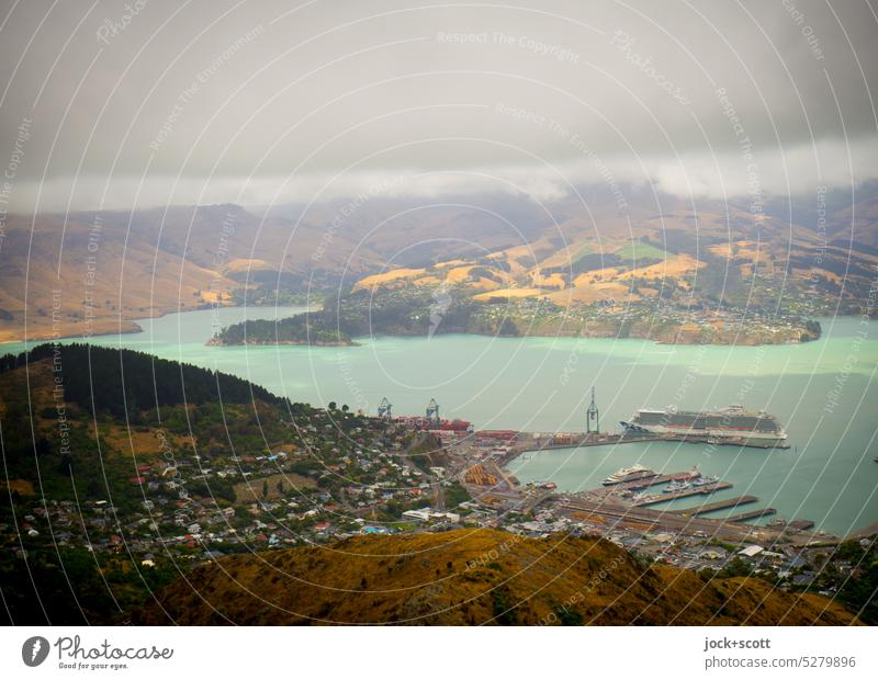 Lyttelton port or Te Whaka-raupo natural harbour Boat landing Harbour Bird's-eye view New Zealand Cruise liner Vacation & Travel Tourism Passenger ship