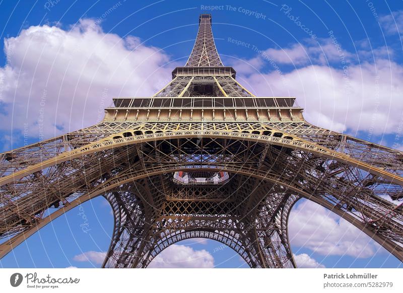 broad-legged creature eiffel tower Paris France Eiffel Tower Historic Europe Landmark City Tourism Monument French cityscape Sky symbol famous pretty travel