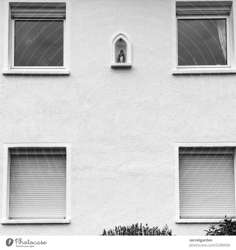 [MainFux 2023] Thermal bridge House (Residential Structure) Building Detached house Black & white photo Virgin Mary Religion and faith religious Window Altar