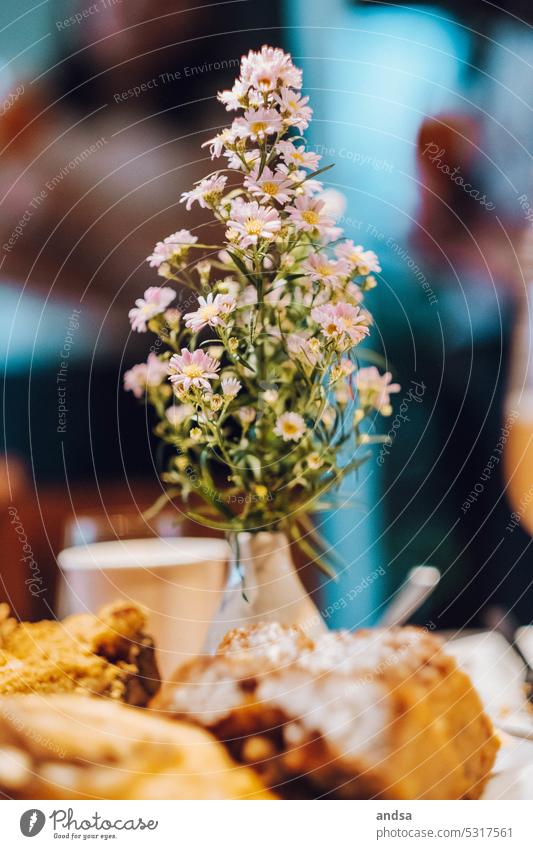 Bouquet of flowers on a laid table Feasts & Celebrations boho Plant Flower Craft (trade) Decoration Wedding JGA bachelor party Ostrich Colour photo depth blur