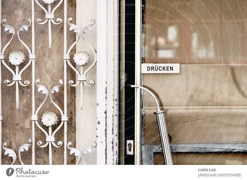 Press.... an old cafe has closed. Cardboard box behind the beautiful old front door.... Café urban Empty Gastronomy Closed Old nostalgically Old fashioned Style