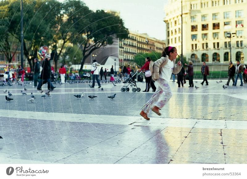 Run girls! Girl Pigeon Places Plaza Barcelona Speed Pedestrian Pedestrian precinct Park Child Bird Walking Catalonia Human being Running