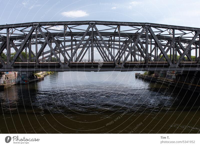 Elsen bridge Elsen Bridge Spree Colour photo Railway bridge Exterior shot Architecture Deserted Railroad tracks Sky Rail transport Old Traffic infrastructure