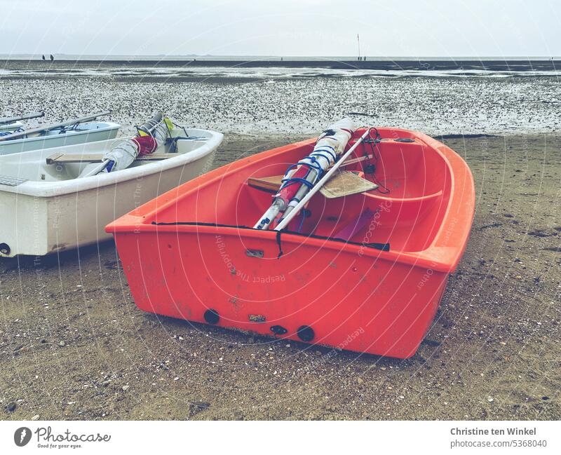 small boats on the North Sea beach at low tide Dinghy Optimist Dinghy sailing school Ocean Summer Sailboat Sky opti Sailing Clouds Horizon Water