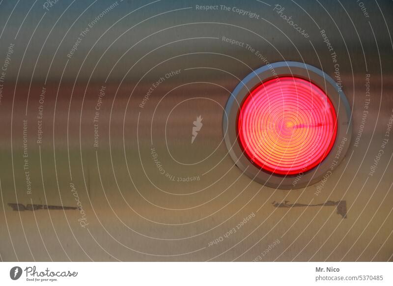 UT Bock on Bochum I to the point Circle peril Warn Symbols and metaphors Signal Red Illuminate Light (Natural Phenomenon) Artificial light luminescent