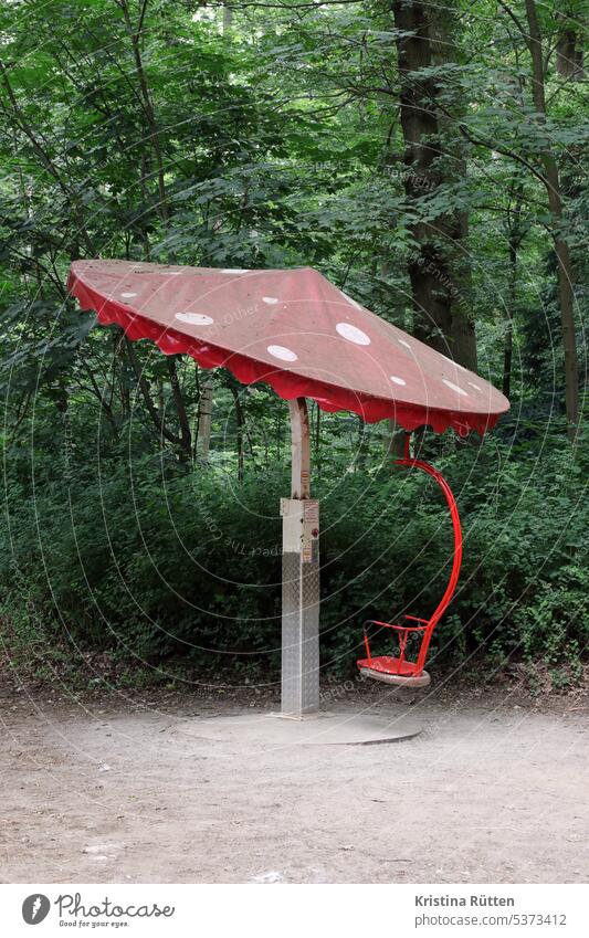 fly mushroom carousel Amanita mushroom Carousel Merry-go-round single trip single-seater Single seat ride slot coin slot Self-service Nostalgia nostalgically