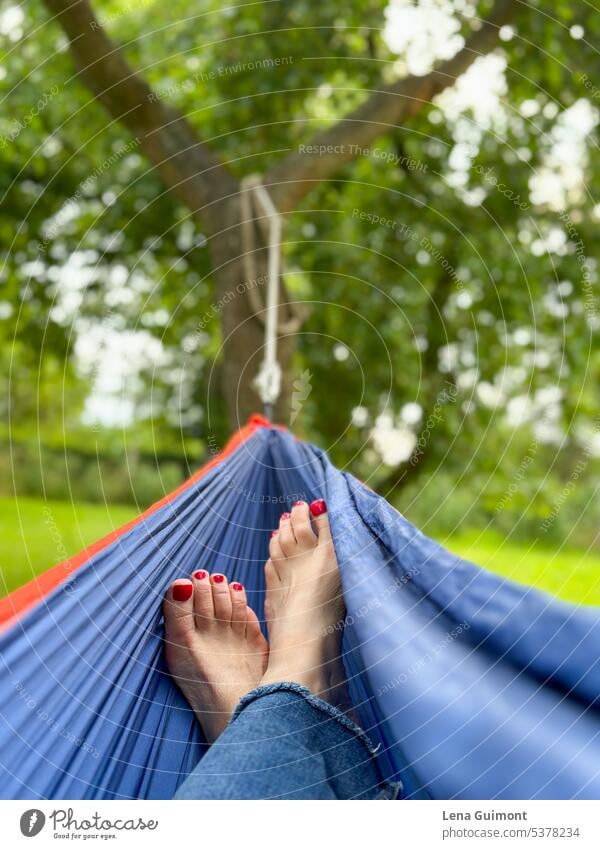 Relaxing in the hammock Hammock Red feet Barefoot Toes Summer Nail polish Varnished Toenail Human being Relaxation Pedicure Skin Colour photo Summer vacation