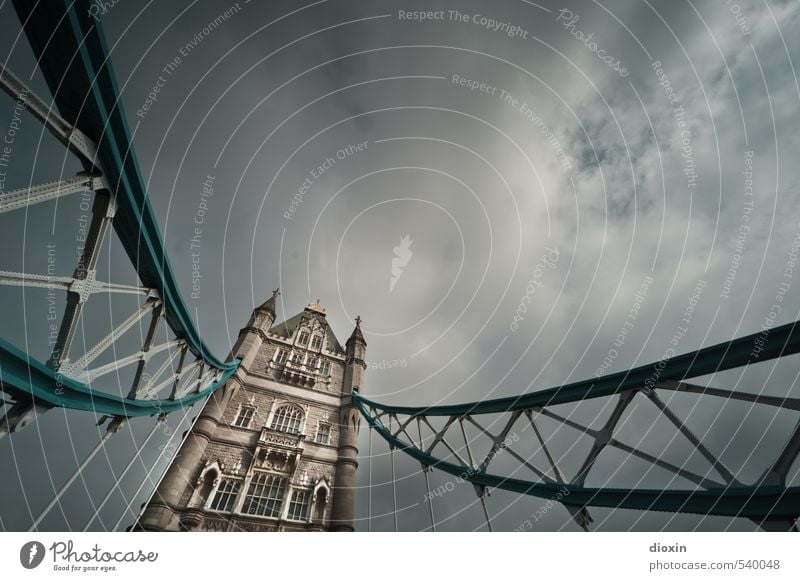 Tower Bridge -2- Vacation & Travel Tourism Sightseeing City trip Sky Clouds Storm clouds Sunlight Weather Bad weather London England Great Britain Capital city