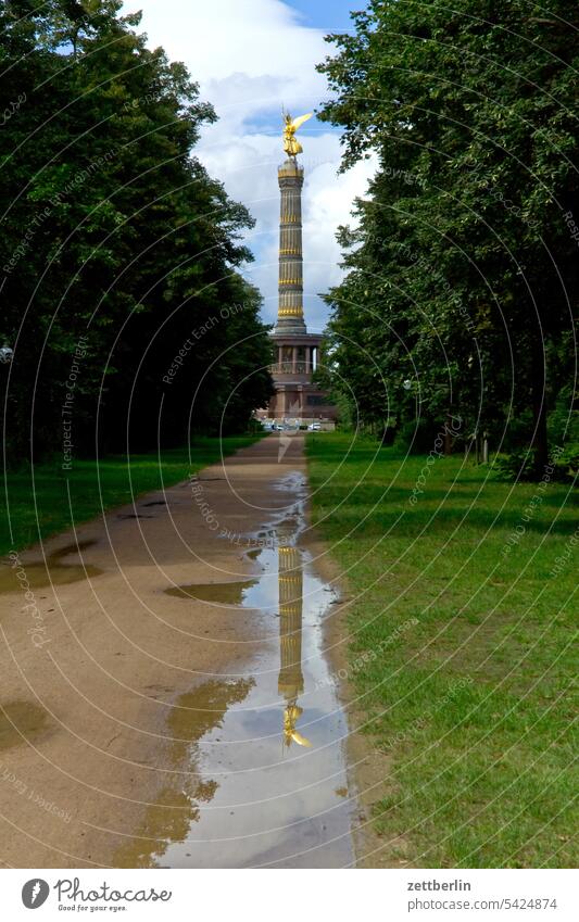 Victory Column again Evening Tree Berlin leaf gold Monument Germany Twilight else Closing time Figure Gold Goldelse victory statue big star Capital city Sky