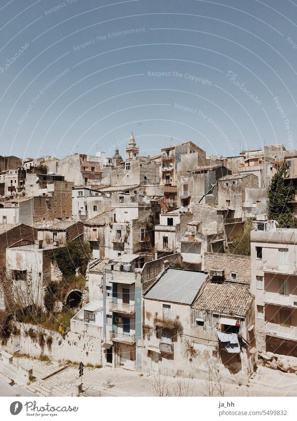 Old town panorama in Sicily in Italy ragusa Ragusa Ibla Mediterranean Ruin House (Residential Structure) houses brick Tiled roof Beige dolce vita italophile