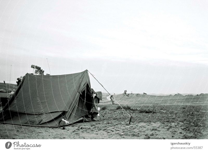 cent Countries tent black white country open army Sand