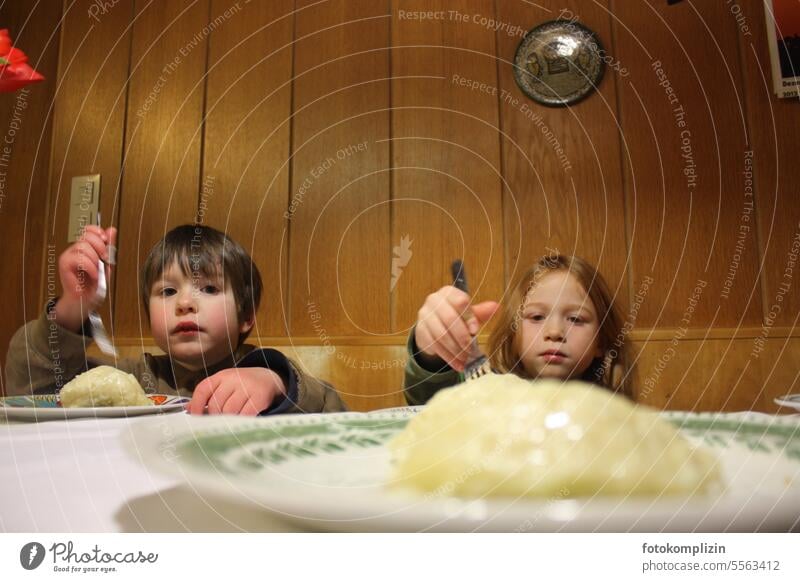 Children eat steamed dumplings - 2 children food and drink at home Homey Plate Together Family appetite Safety (feeling of) Toddler Boy (child) Considerate boil