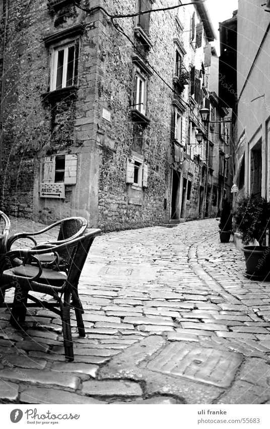 gas Alley Café Cane chair House (Residential Structure) cobblestones Lanes & trails