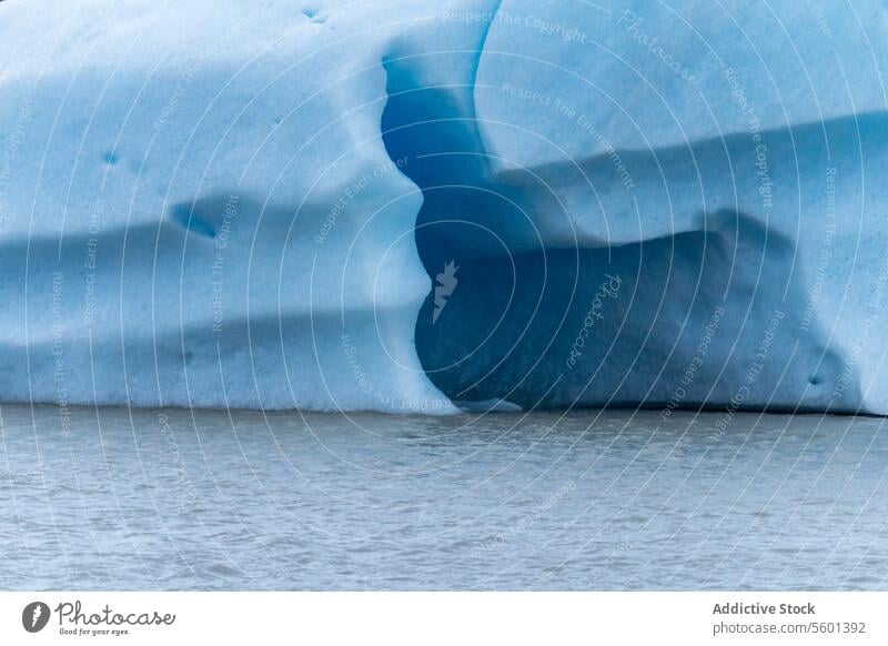 Serene Iceberg Waters of VatnajÃ¶kull National Park iceberg vatnajÃ¶kull national park iceland serene water tranquil blue frozen landscape nature cold beauty