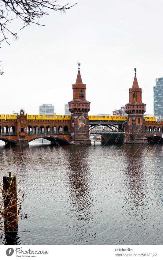 Oberbaum Bridge Architecture Berlin Office city Germany Facade Window Worm's-eye view Building Capital city House (Residential Structure) Sky High-rise downtown