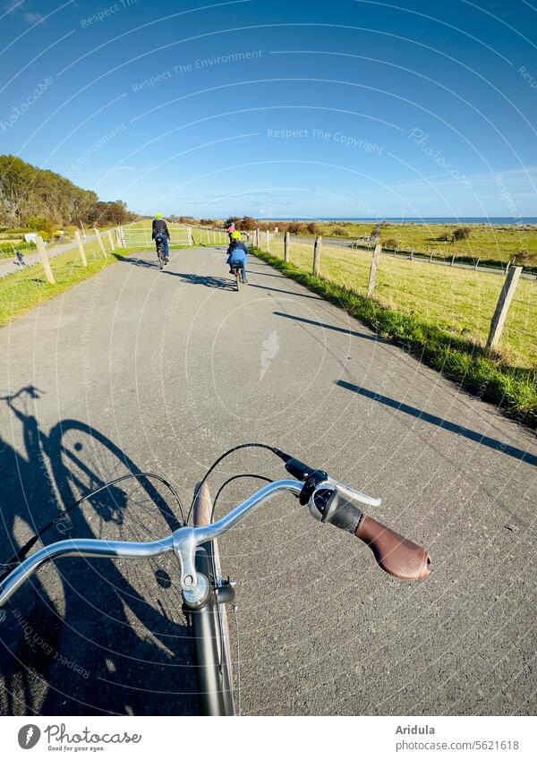 Today we take the bike ... Bicycle Cycling tour Dike Family outing Family time Exterior shot Lanes & trails Means of transport Movement Cycle path Mobility