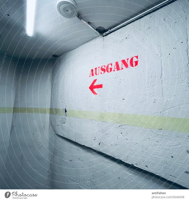 exit Wall (building) Room Dugout Cable Blanket Corner Gloomy Wall (barrier) Architecture Building Deserted Gray Concrete Colour photo Manmade structures Facade