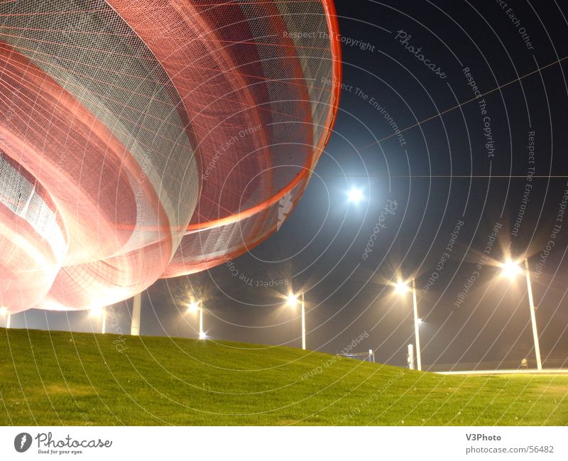 OVNI UFO Night shot Matosinhos portuguese sculptures tecnhical photo street