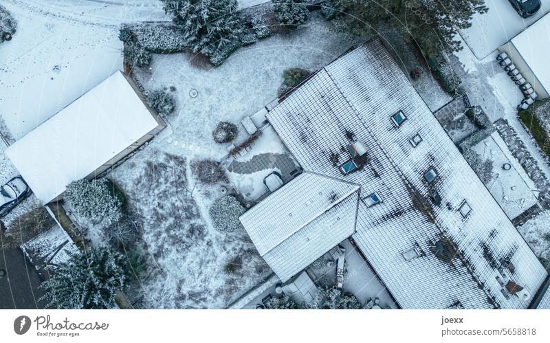 House and garden in winter from above House (Residential Structure) from on high Garden Snow Winter Aerial photograph Outdoors Cold Frost UAV view Frozen