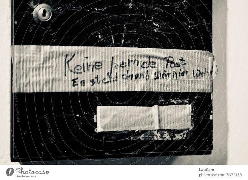 No foreign mail. It says who lives here. Mailbox Information Warn Clue Communication Letter (Mail) Transmit Zip code Postman writing Stuck on authored please