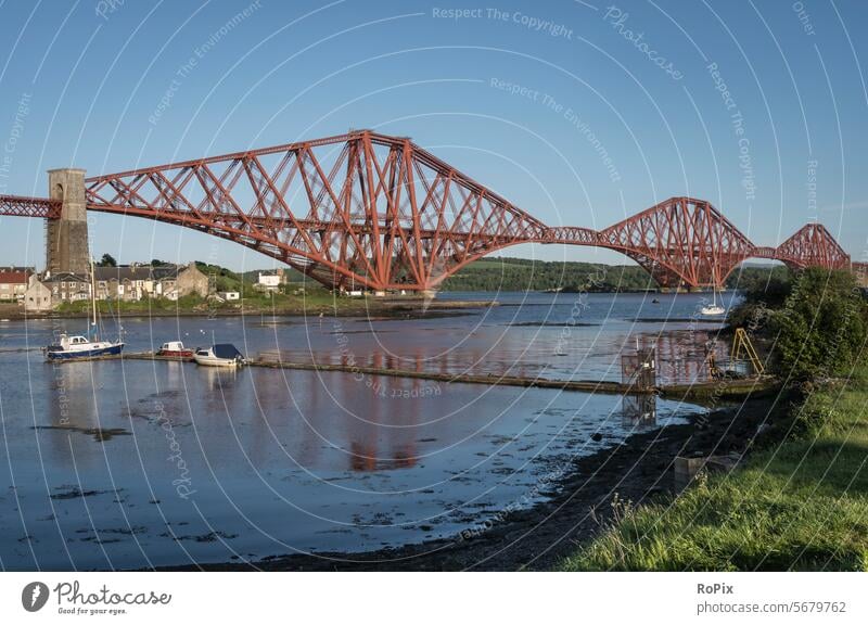 Firth of Forth railway bridge. Bridge Railroad Scotland Transport traffic Manmade structures Ocean Strait River river Construction Steel construction statics