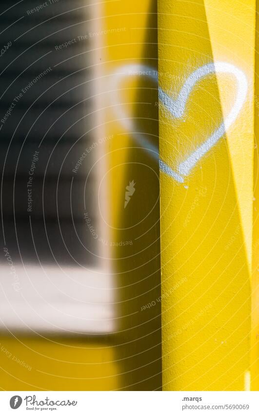 heartily Reflection Declaration of love Sign Relationship Heart-shaped Symbols and metaphors Graffiti Close-up Love Infatuation Romance Emotions Valentine's Day