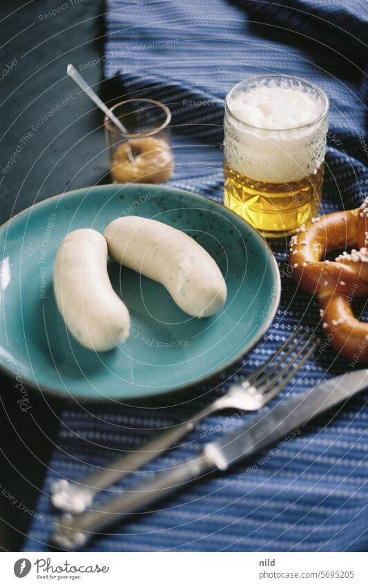 Typically German - Weißwurst breakfast I Veal sausage Bavarian Pretzel pretzel Mustard sweet mustard Sausage traditionally Breakfast Beer food food and drink