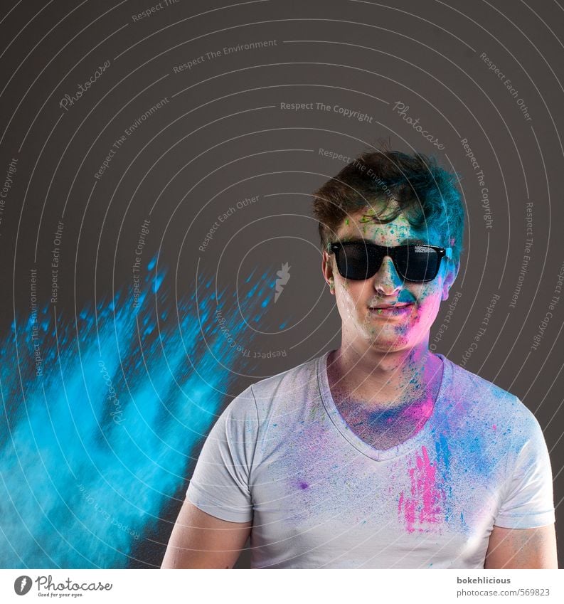 In Your Face 14 Human being Masculine Young man Youth (Young adults) 18 - 30 years Adults holi Blue Sunglasses Dirty Dye Multicoloured Gray T-shirt Laughter