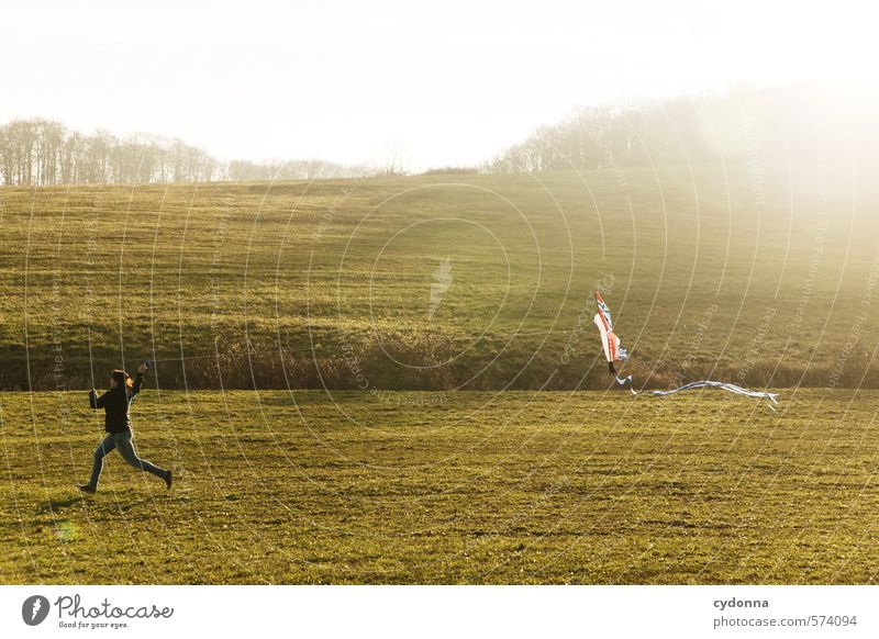 Kite flying without wind Joy Healthy Life Leisure and hobbies Trip Adventure Freedom Human being Young woman Youth (Young adults) 1 18 - 30 years Adults