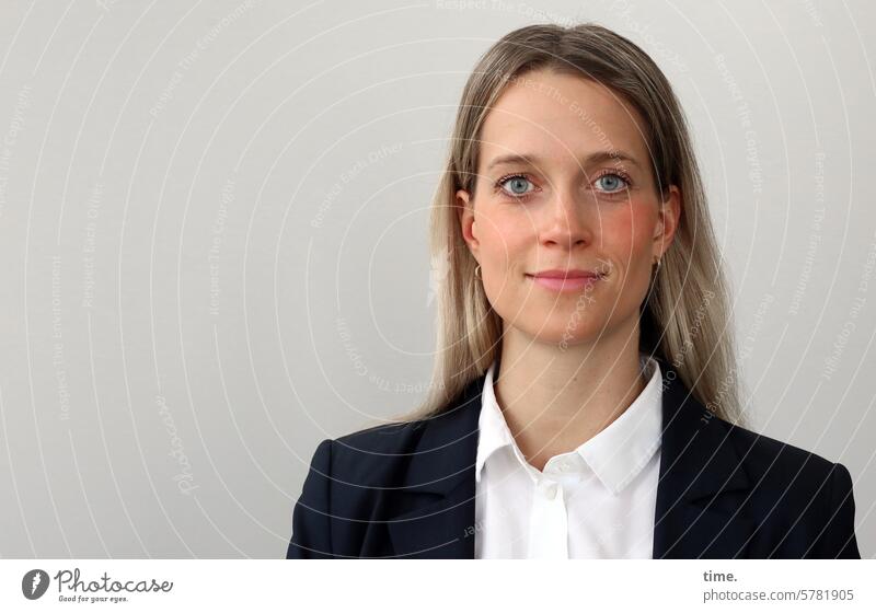 Woman in jacket Shirt Businesswomen Jacket Looking Looking into the camera test Long-haired Hand Feminine portrait Blonde kind