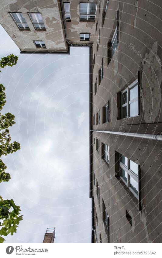 Backyard Pankow Unrenovated view upwards Berlin 2024 Town Exterior shot Deserted Day Capital city Downtown Colour photo Old town Architecture Old building