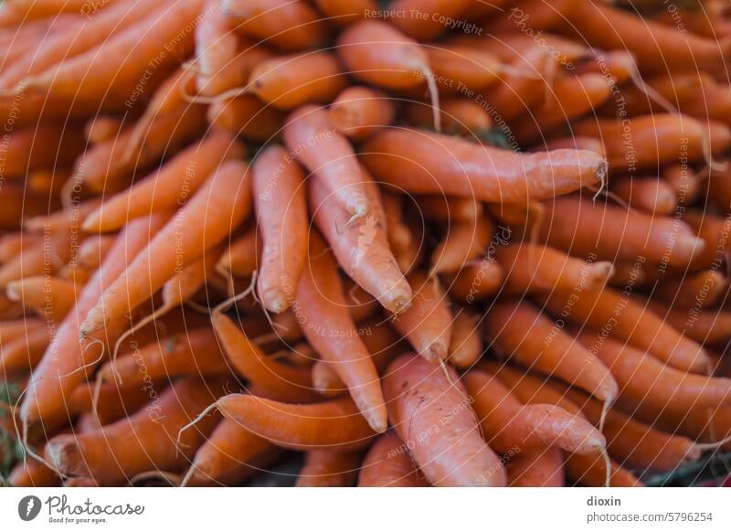 Market day - good for the eyes carrots Carrot Markets Market stall Vegetable Fresh Food Healthy Organic produce Vegetarian diet Nutrition Healthy Eating