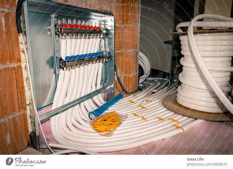 Distribution and control panel of heat pump distributer for heating residential building Adjustable Central Civil Engineering Climate Coil Complex Complexity