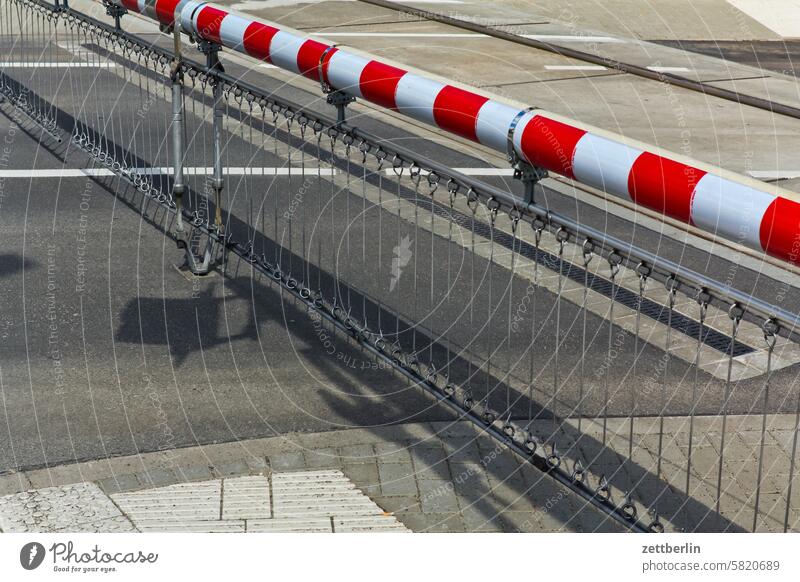 barrier downtown Life Light Middle New building Places Shadow Town city district street photography City trip Scene scenery Tourism daily life urban Suburb