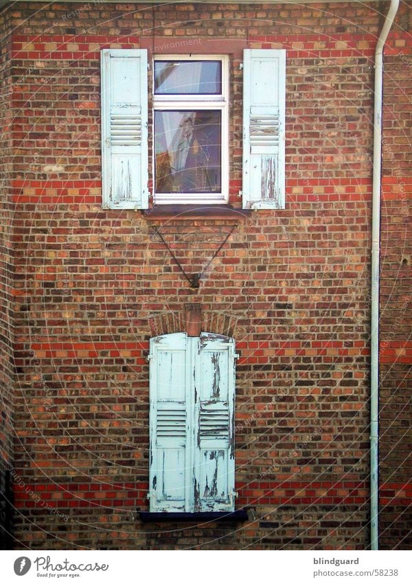 windows Roller shutter Window Brick Old building Wall (barrier) Wall (building) Pane Shutter Window board Windowsill Historic Detail old