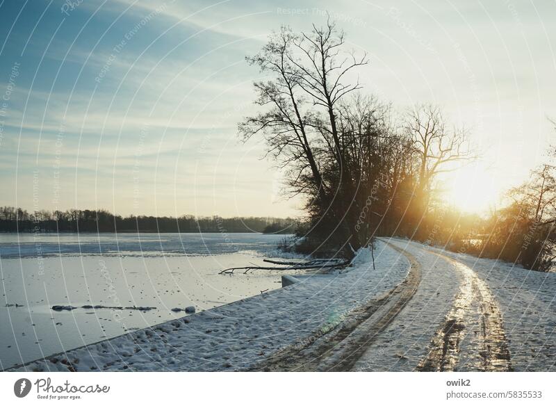 Just below zero winter landscape Sun Sunlight Exterior shot Lanes & trails Landscape Winter mood Back-light January Snowscape ways Deserted Wide angle